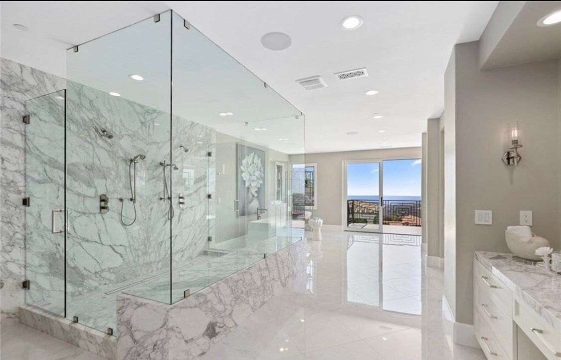 Newport Beach - Bathrooms - Image #8