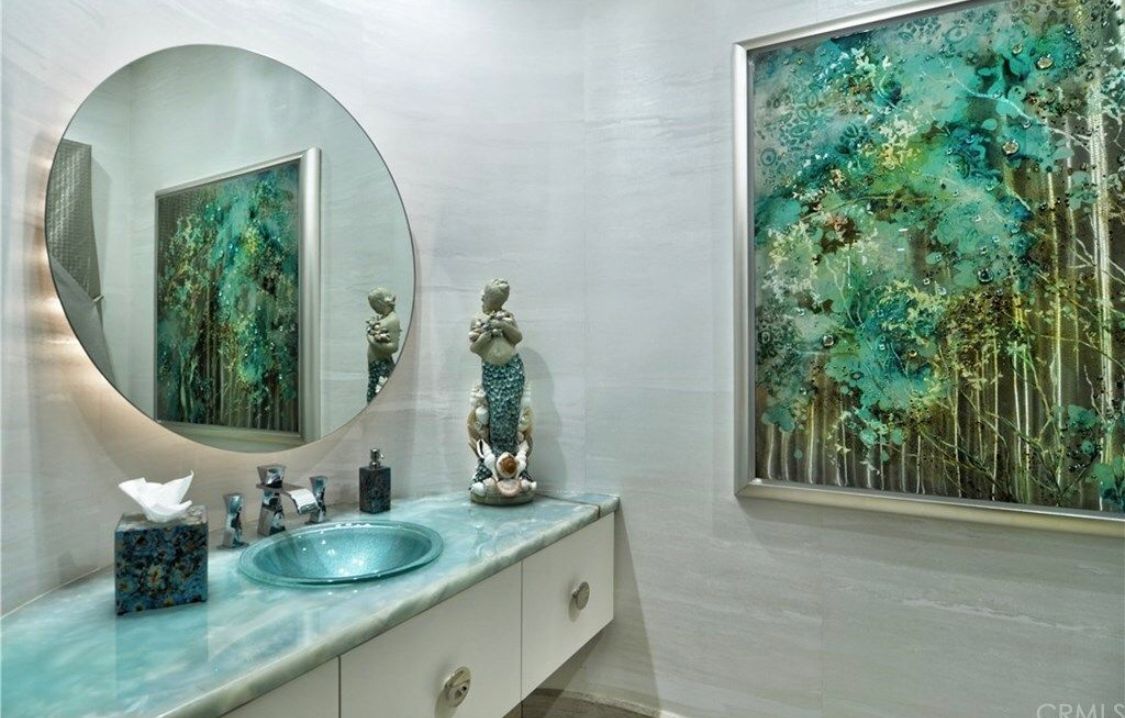 Newport Beach - Bathrooms - Image #7