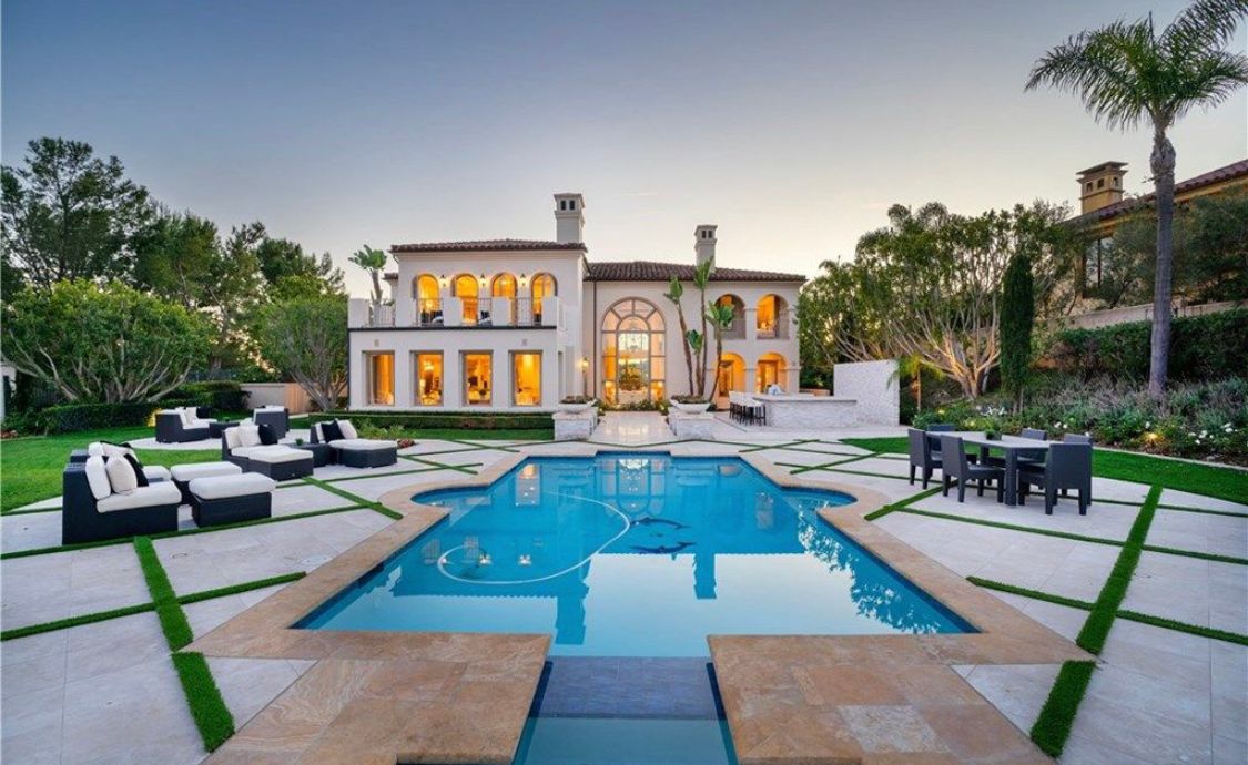 Newport Beach Villa - Image #1