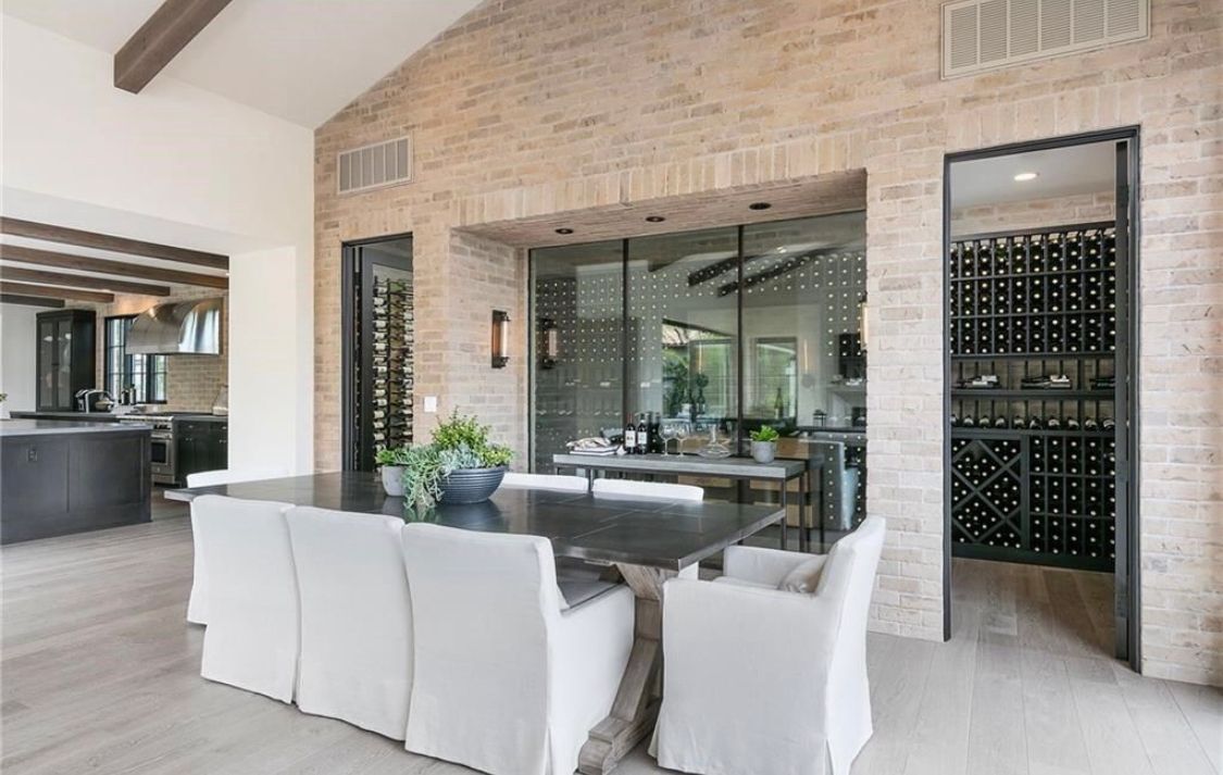 Newport Beach - Indoor Outdoor Living - Image #7